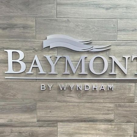 Baymont By Wyndham Warner Robins Motel Exterior photo
