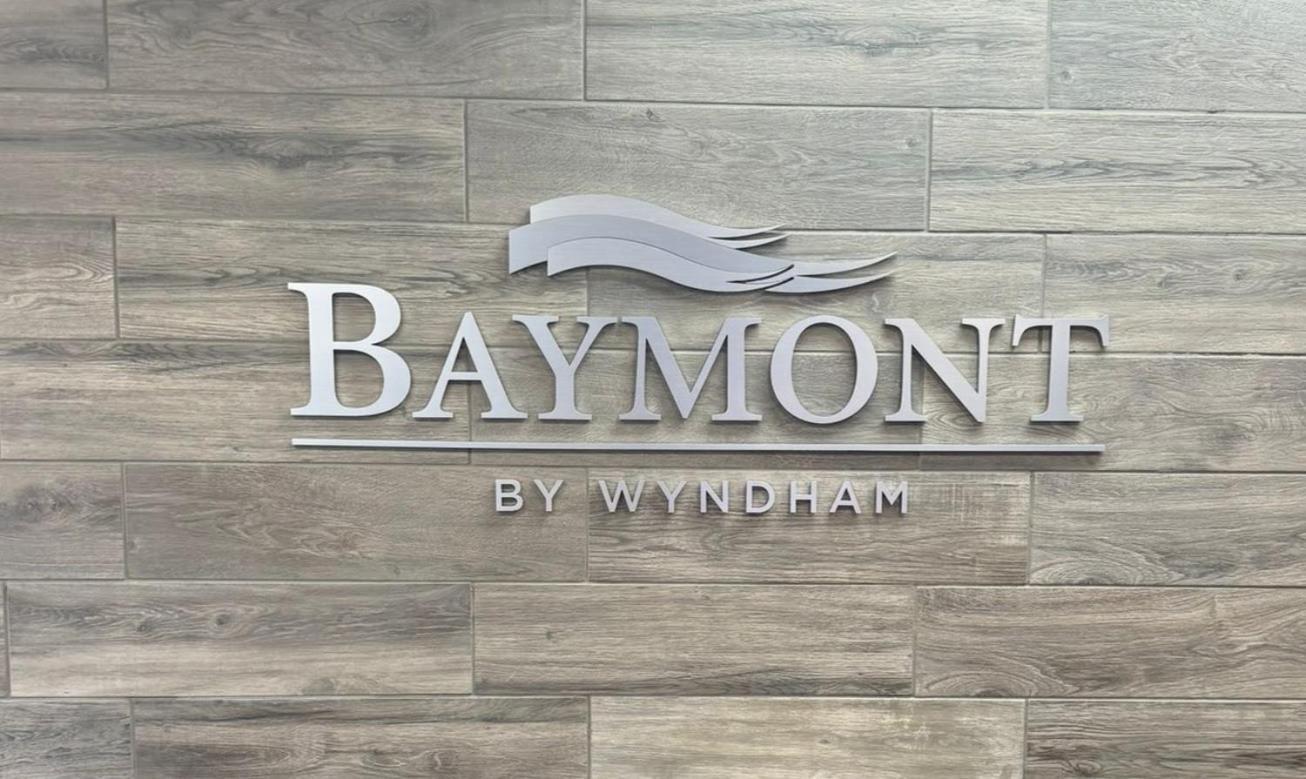Baymont By Wyndham Warner Robins Motel Exterior photo