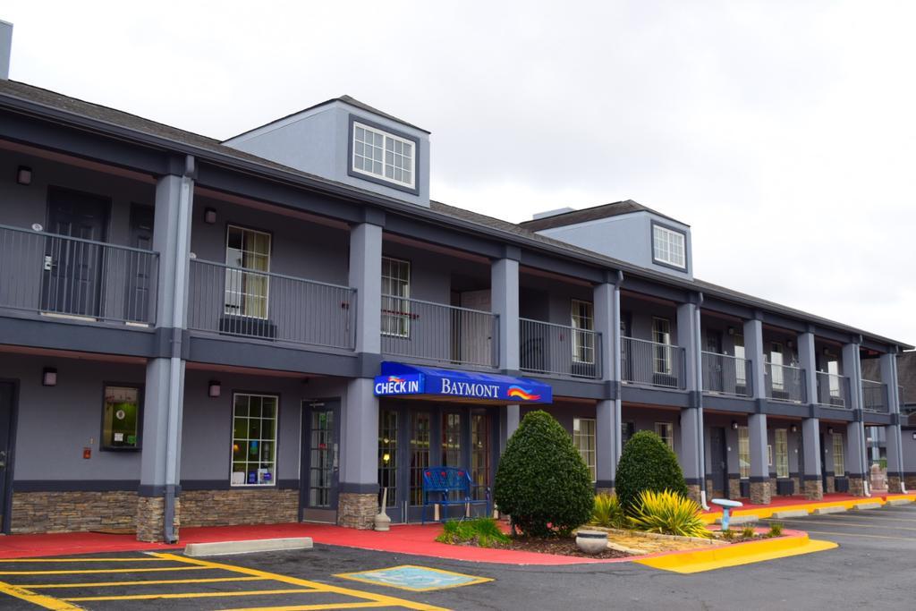 Baymont By Wyndham Warner Robins Motel Exterior photo